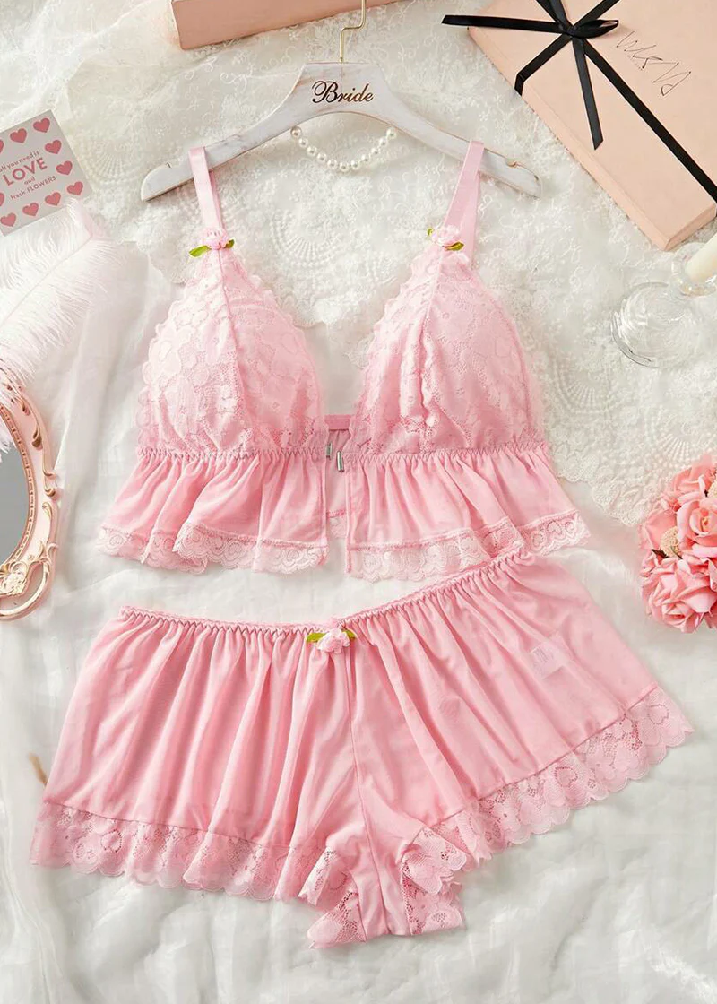Plus Size Sexy Heart Lace Trim Cami and Shorts Sleepwear Set - Image 6